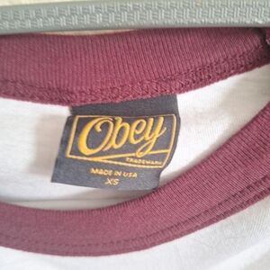 Obey xs baseball tee